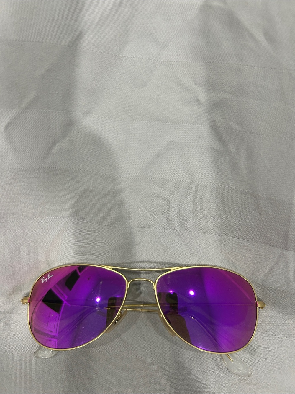 YOUTH TEEN Ray-Ban Gold Frame Sunglasses with Purple Lenses